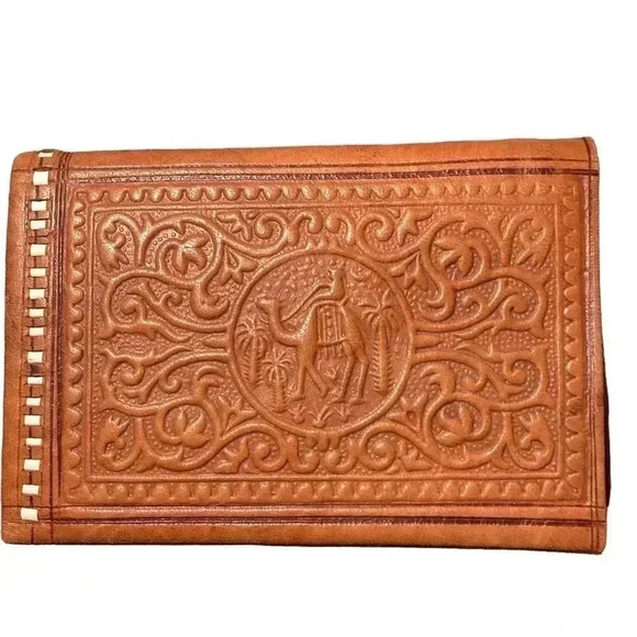 Moroccan tooled leather wallet - Picture 1 of 4